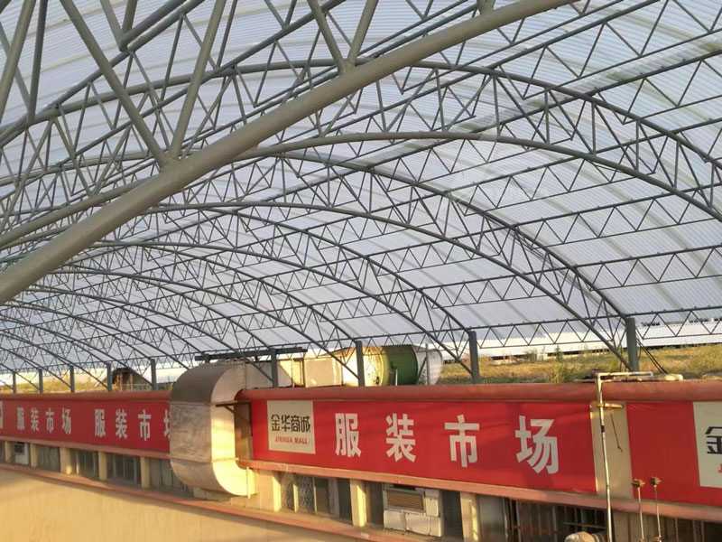 臺風(fēng)季節的首選：樹(shù)脂瓦的卓越性能