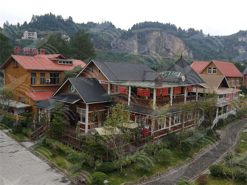 選擇合成樹(shù)脂瓦，為南方屋頂雨季防水護航